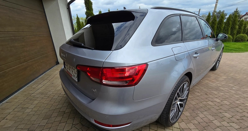 Audi A4 cena 84999 przebieg: 110440, rok produkcji 2017 z Łódź małe 704